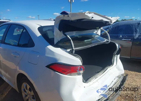 2024 Toyota Corolla Le z USA, uszkodzony, nr VIN 5YFB4MDE3RP192477